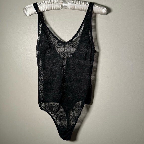 EUC Wilfred Sheer Bodysuit - Picture 5 of 5
